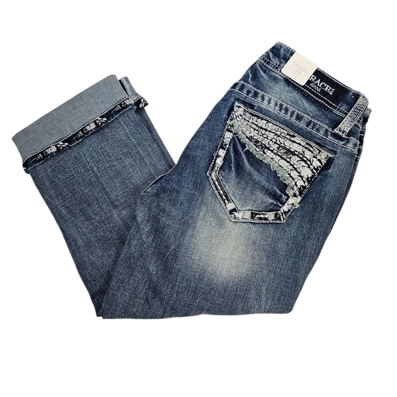 NWT Grace in LA‎ Embellished & Faded Stretch Denim Capri Pants Rolled Cuff B111 - Picture 10 of 10